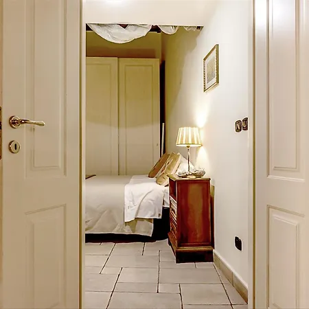 Appartement Palazzo Farnese Historical Rome